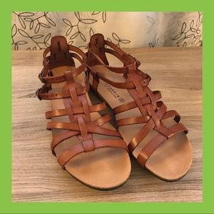 BRAND NEW Lola Sabbia Strappy Leather Sandals